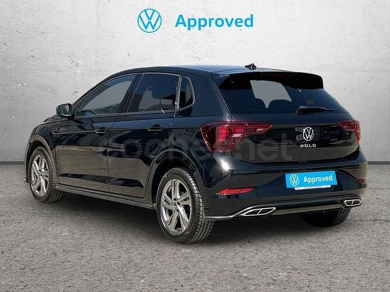 Usado VW Polo R-line 95 CV (69 kW) 2022 Negro Utilitario