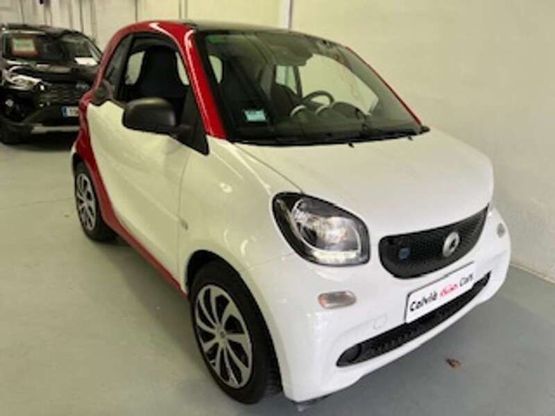 Usado Smart ForTwo Electric Drive Passion 60 kW (82 CV) 2018 Blanco Coupe