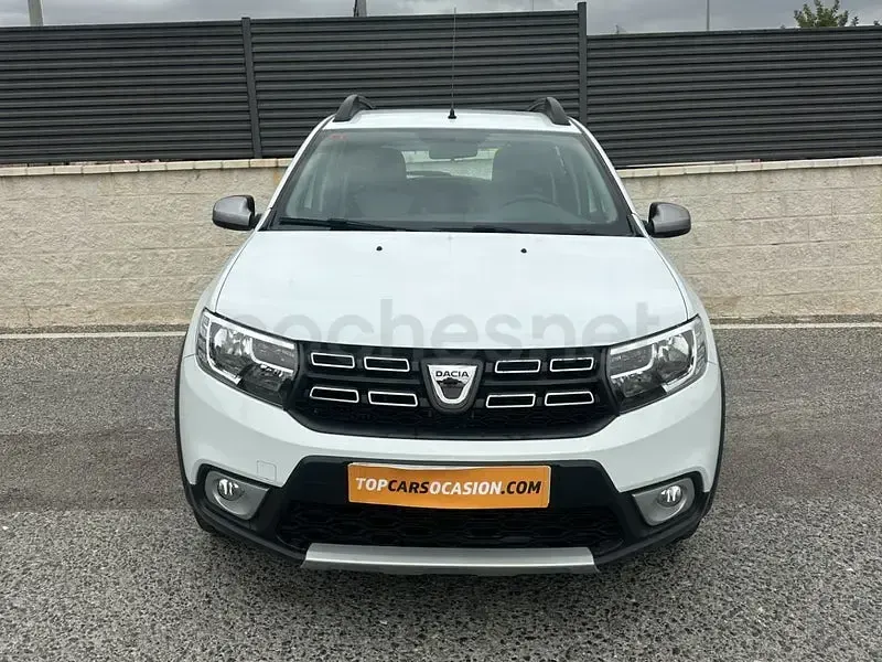 Usado Dacia Sandero Stepway 90 CV (66 kW) 2017 Blanco Berlina