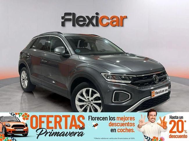 Usado VW T-Roc Life 110 CV (80 kW) 2022 Gris SUV