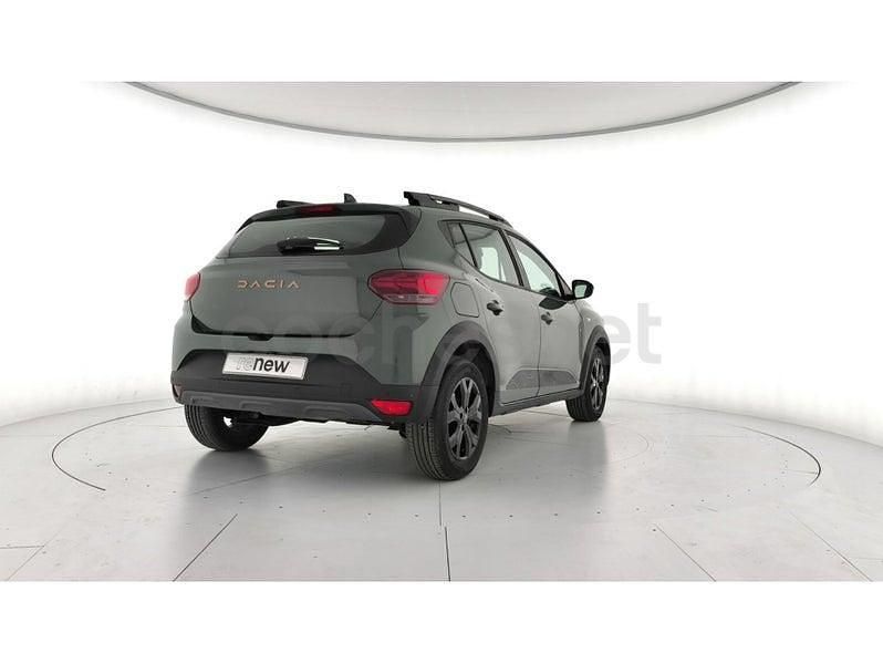 Usado Dacia Sandero Extreme 101 CV (74 kW) 2025 Verde Berlina