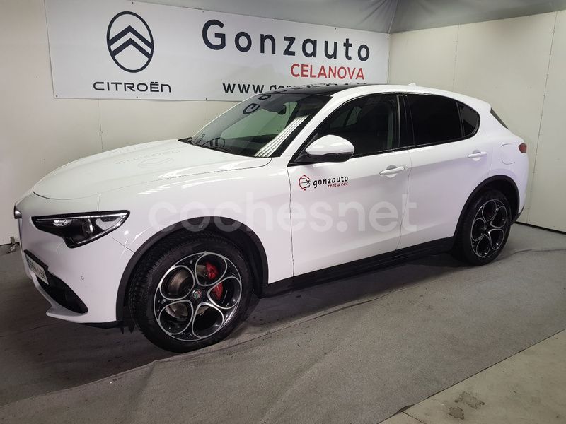 Usado Alfa Romeo Stelvio Executive 210 CV (154 kW) 2019 Blanco SUV