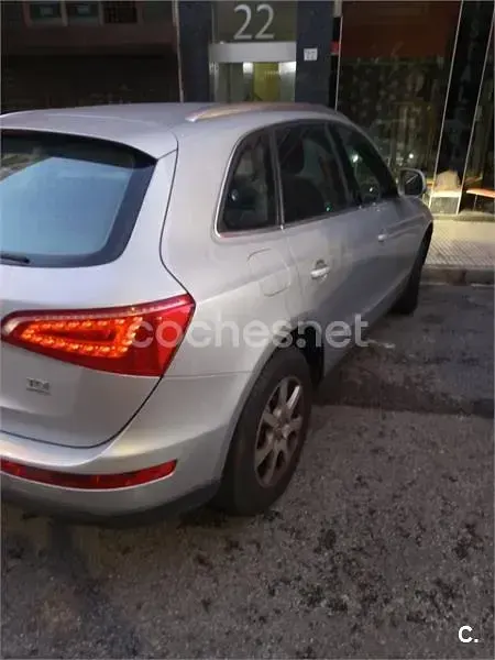 Begagnad Audi Q5 143 HK (105 kW) 2012 Grå SUV