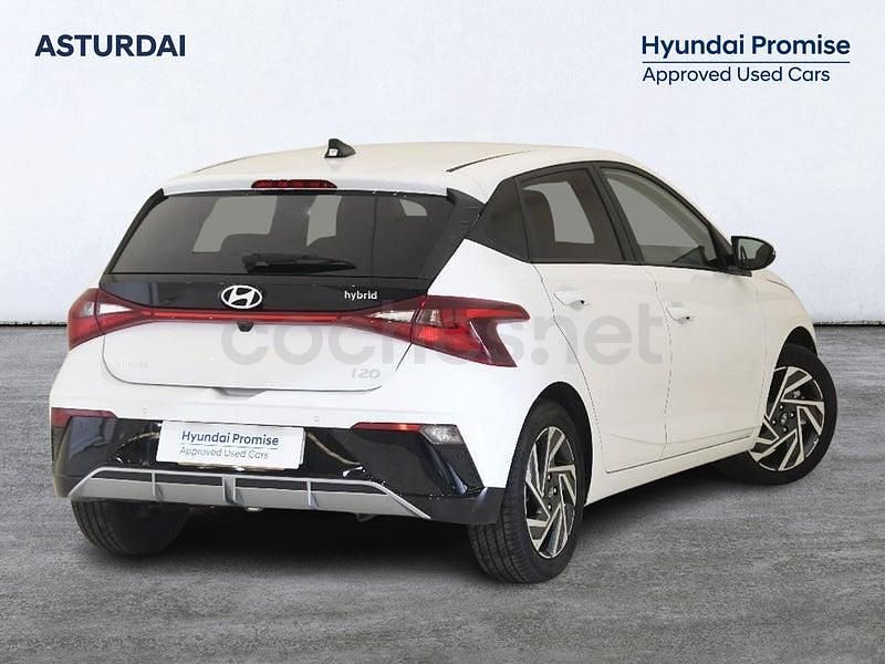 Usado Hyundai i20 100 CV (73 kW) 2025 Blanco Berlina