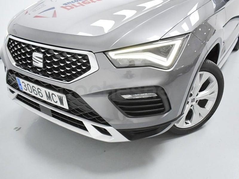 Usado Seat Ateca Xperience 150 CV (110 kW) 2023 Gris / plata SUV