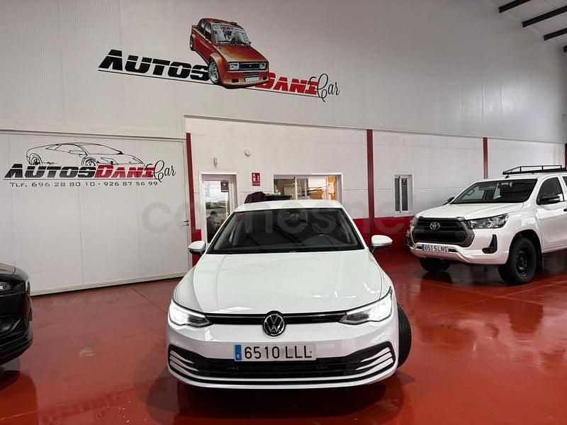 Usado VW Golf VIII 115 CV (84 kW) 2021 Blanco Berlina