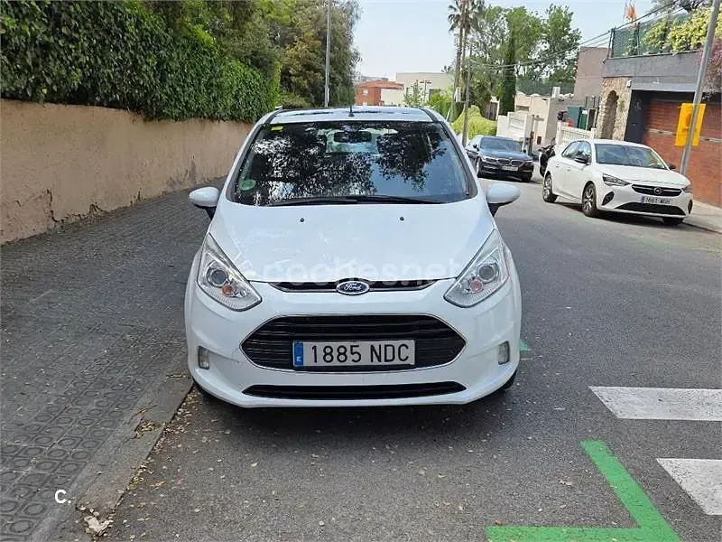 Usado Ford B-MAX Titanium 100 CV (73 kW) 2013 Blanco Monovolumen