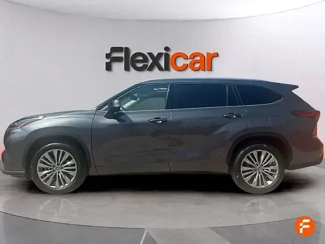 Usado Toyota Highlander Advance 246 CV (180 kW) 2022 Gris SUV