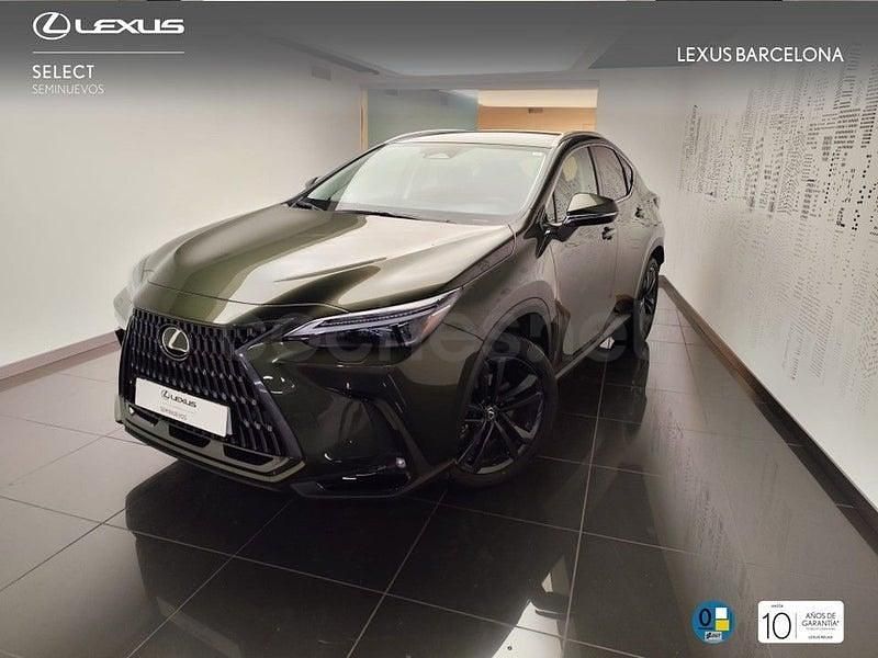 Usado Lexus NX450h+ Executive Line 292 CV (214 kW) 2025 Verde SUV