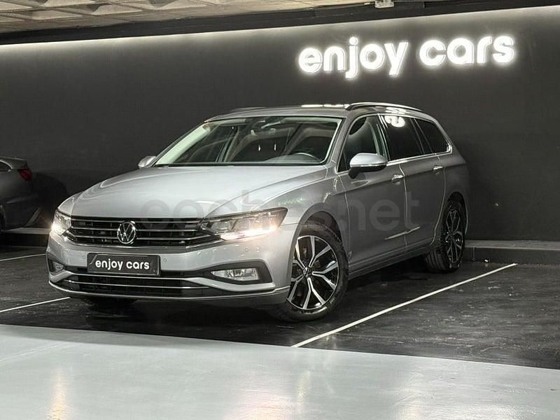 Usado VW Passat Executive 150 CV (110 kW) 2022 Beige Familiar