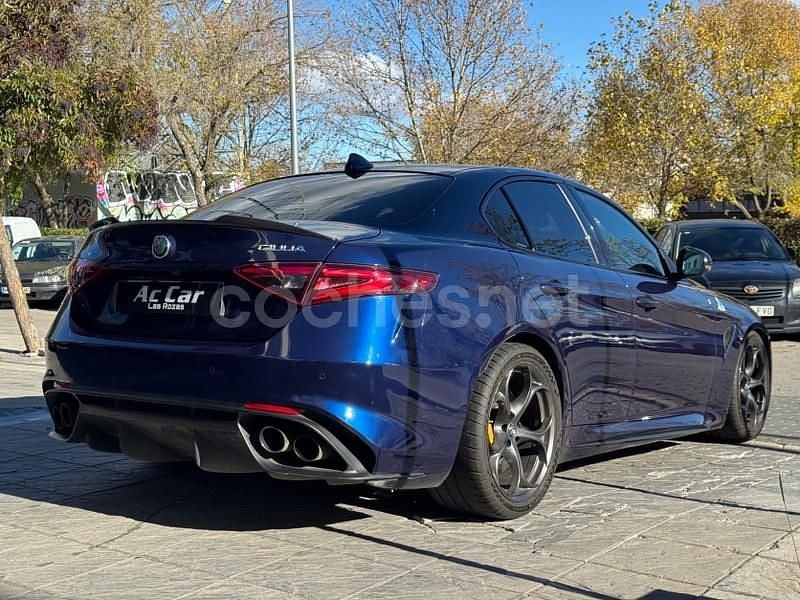 Usado Alfa Romeo Giulia Quadrifoglio 510 CV (375 kW) 2018 Azul Berlina