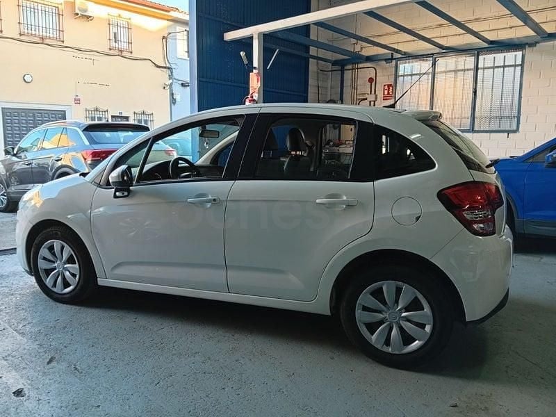 Usado Citroën C3 Attraction 73 CV (53 kW) 2011 Blanco Utilitario