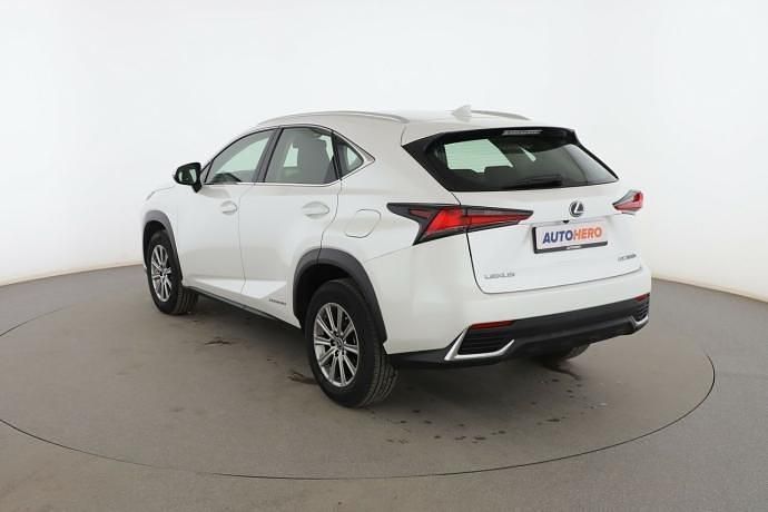 Usado Lexus NX300h Business Edition 147 CV (108 kW) 2020 Blanco SUV