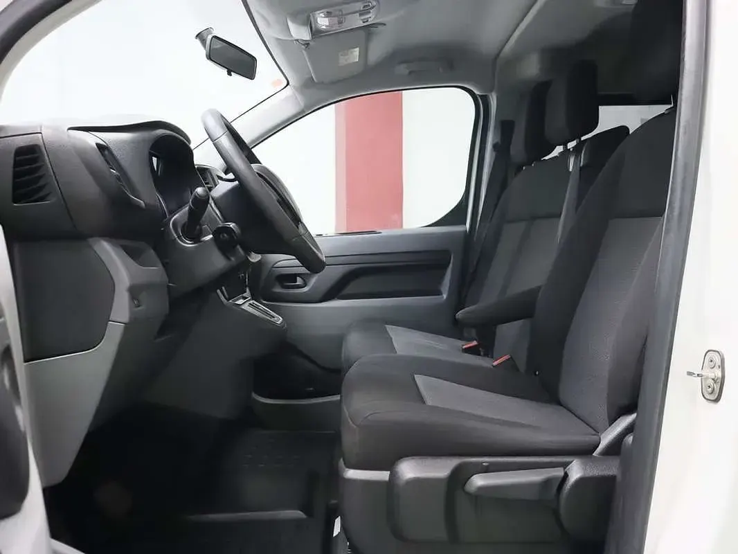 Usado Peugeot e-Expert 100 kW (136 CV) 2021 Blanco Van