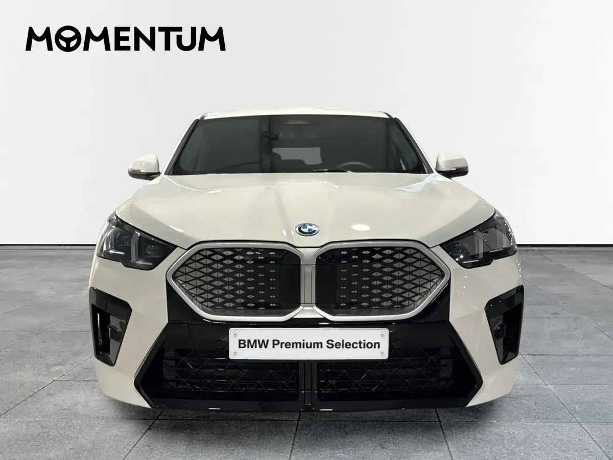 Usado BMW iX2 Comfort Edition 150 kW (204 CV) 2026 Blanco SUV