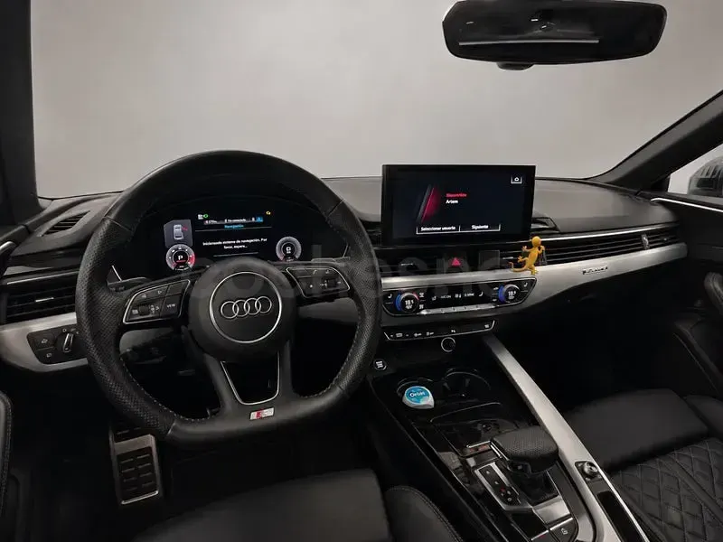 Usado Audi A5 Cabriolet S-Line 177 CV (130 kW) 2022 Azul Descapotable