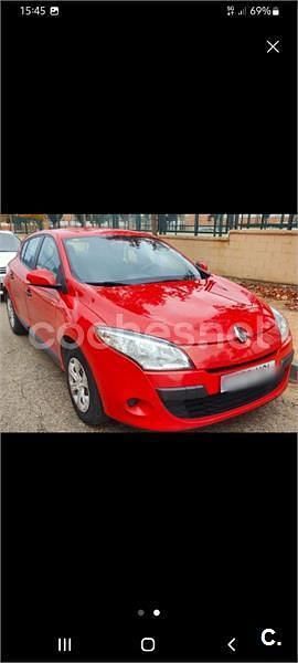 Rojo Usado 2011 Renault Mégane Authentique Berlina | 5500 € (Precio justo) - Imagen 1/4