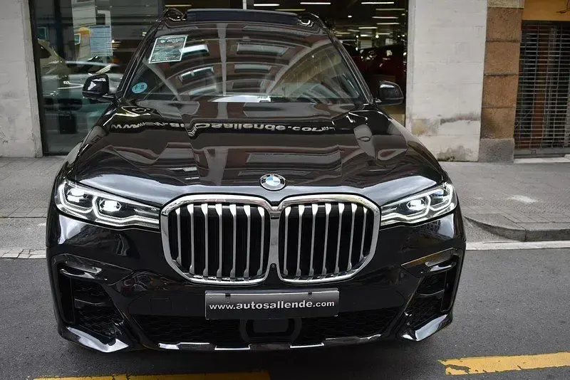 Usado BMW X7 M Sport 265 CV (194 kW) 2019 Negro SUV