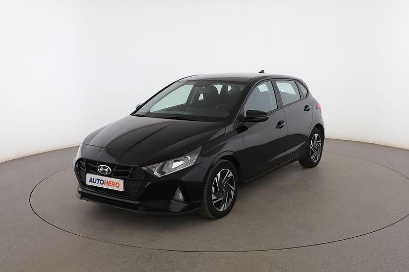 Negro Usado 2021 Hyundai i20 Utilitario | 15.299 € (Un poco caro) - Imagen 1/3