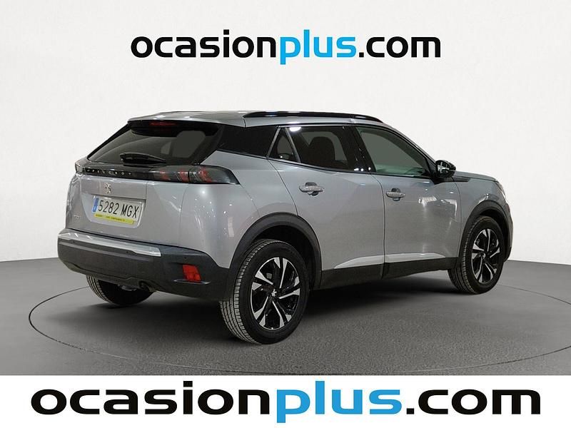 Usado Peugeot 2008 Allure 100 CV (73 kW) 2023 Gris SUV