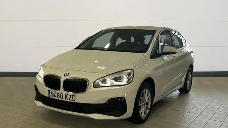 Usado BMW 218 140 CV (102 kW) 2019 Blanco Familiar