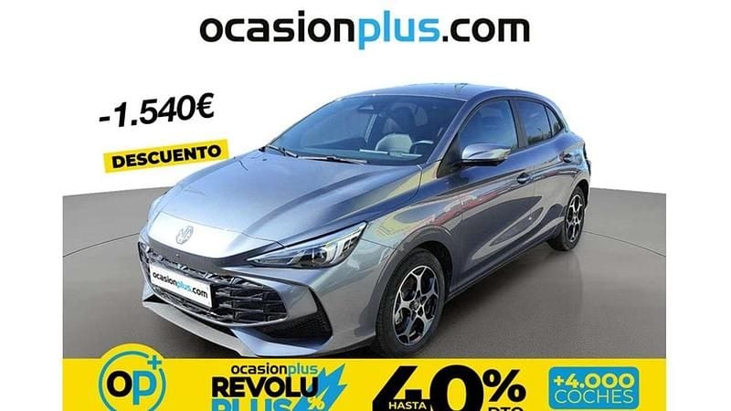Usado MG MG3 Luxury 194 CV (142 kW) 2024 Plateado Utilitario