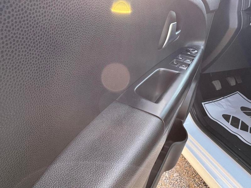 Usado Kia Venga 90 CV (66 kW) 2016 Blanco Utilitario