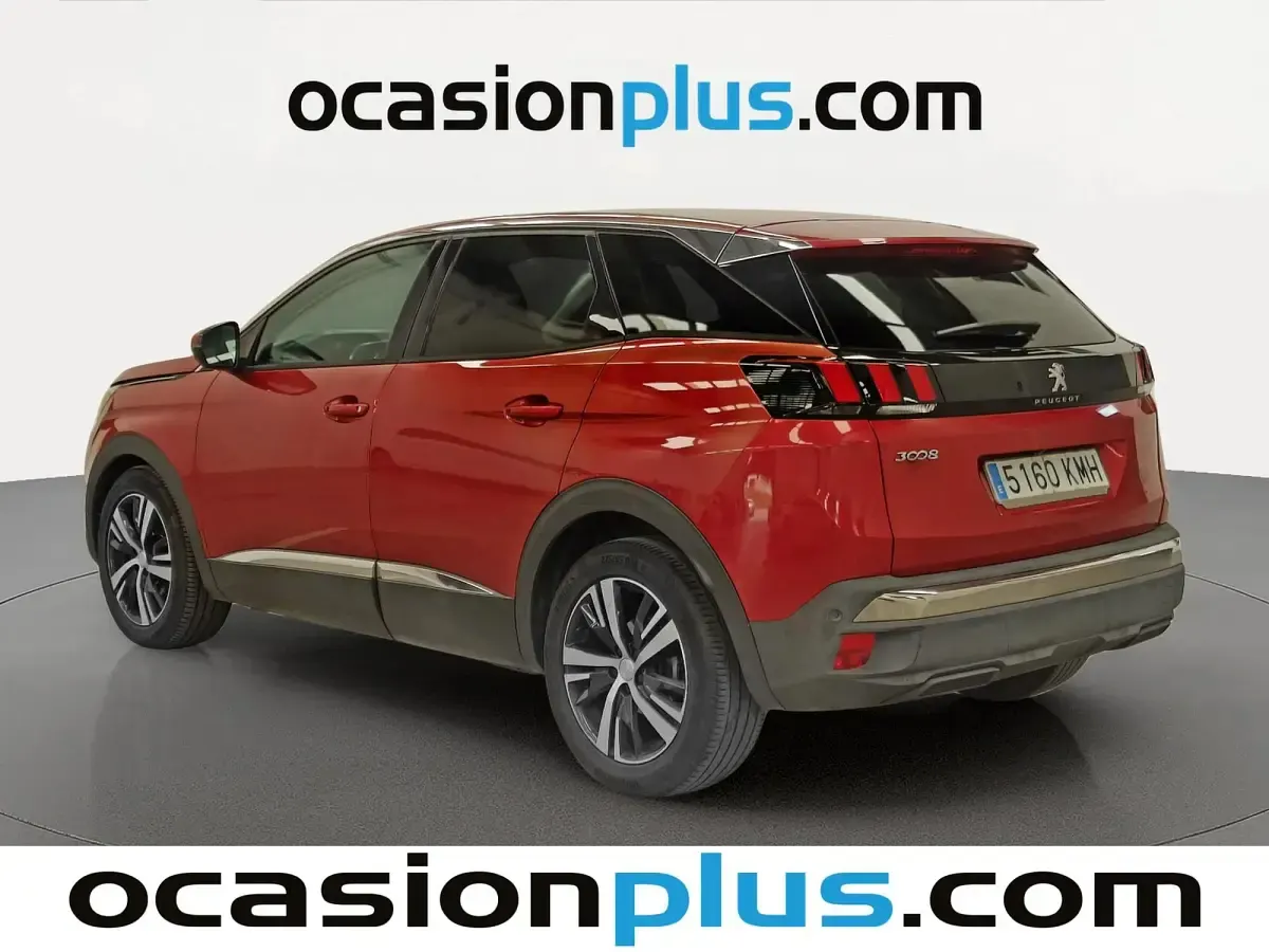 Usado Peugeot 3008 Allure 131 CV (96 kW) 2018 Rojo SUV