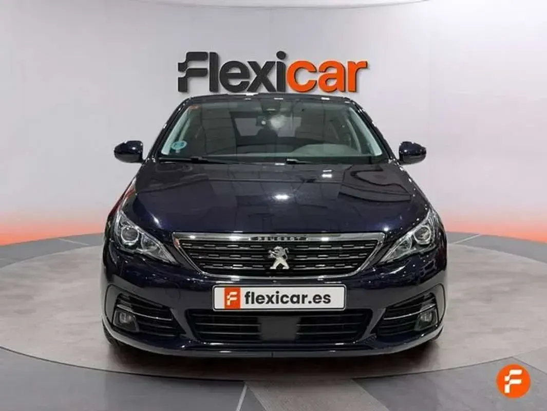 Usado Peugeot 308 Allure 131 CV (96 kW) 2018 Azul Utilitario