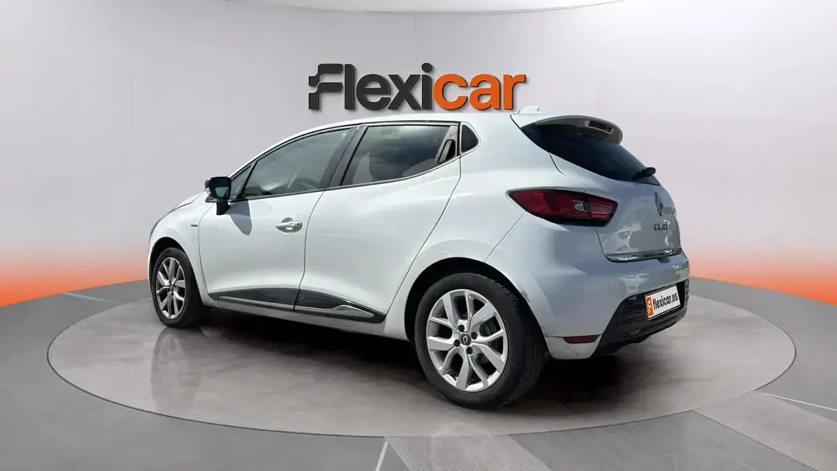 Usado Renault Clio IV LIMITED 90 CV (66 kW) 2018 Blanco Berlina