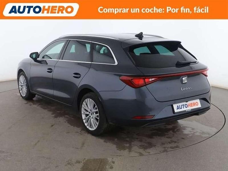Usado Seat Leon ST XCELLENCE 131 CV (96 kW) 2022 Gris Familiar