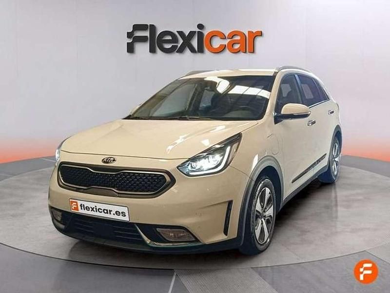 Käytetty Kia Niro 141 HP (103 kW) 2019 Valkoinen Katumaasturi