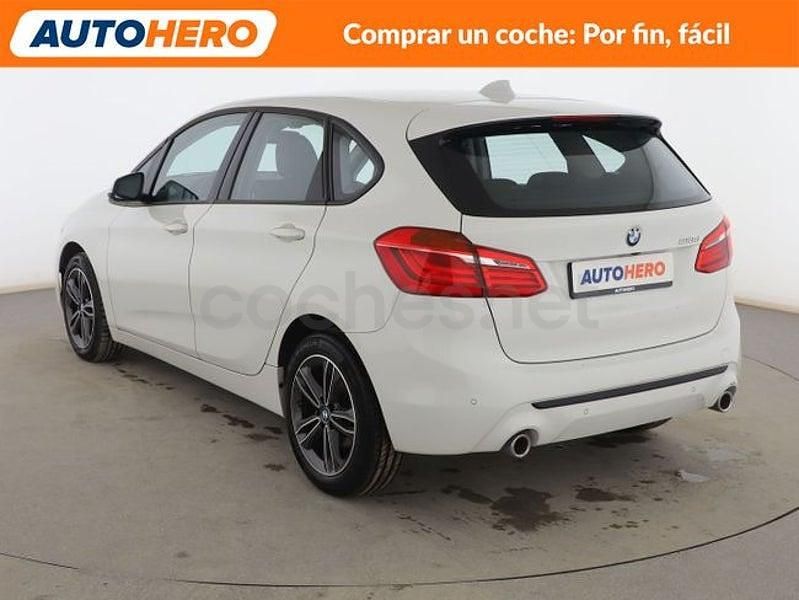 Usado BMW 218 150 CV (110 kW) 2021 Blanco Familiar