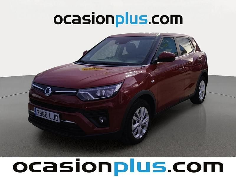 Rojo Usado 2020 Ssangyong (KGM) Tivoli SUV | 12.082 € (Buen precio) - Imagen 1/4