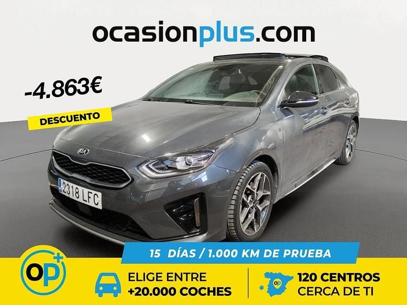 Usado Kia ProCeed GT-Line 140 CV (102 kW) 2020 Gris Utilitario