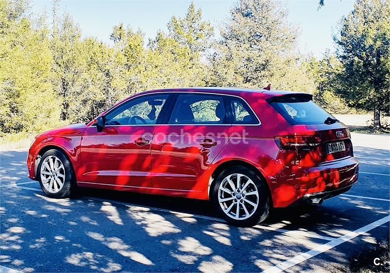 Usado Audi A3 Sport 116 CV (85 kW) 2018 Rojo Berlina