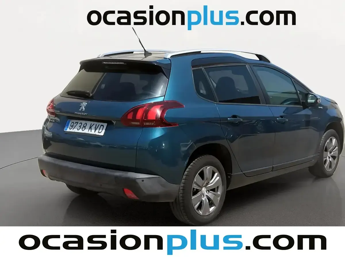 Usado Peugeot 2008 Style 82 CV (60 kW) 2019 Verde SUV