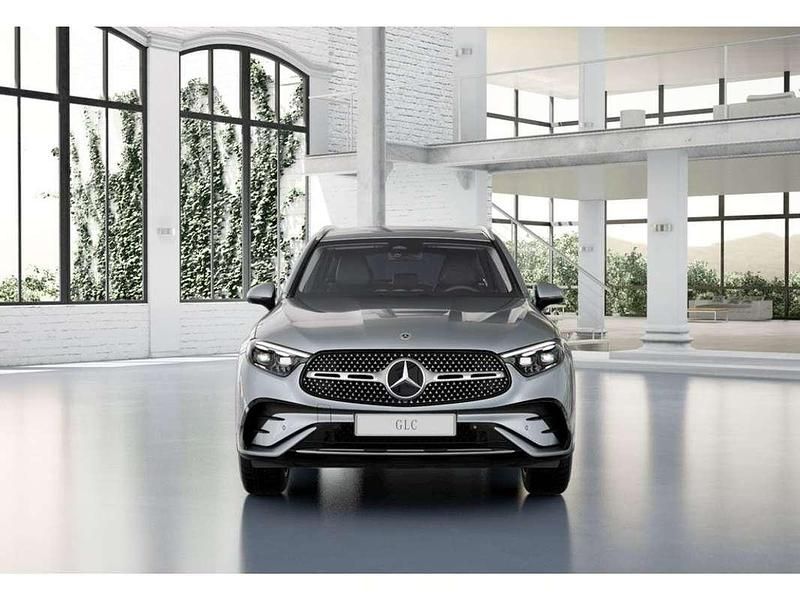 Usado Mercedes GLC220 199 CV (146 kW) 2025 Plateado SUV