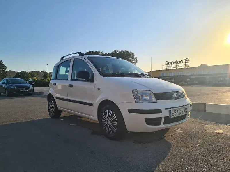 Usado Fiat Panda Pop 69 CV (50 kW) 2013 Blanco Utilitario