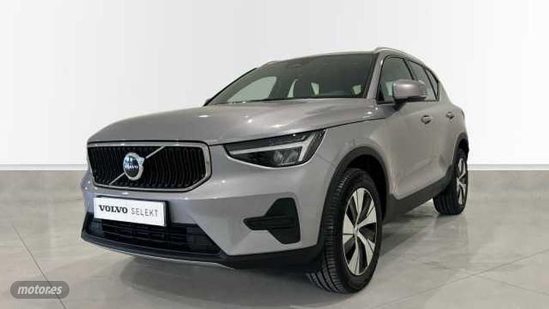 Plateado Nuevo 2025 Volvo XC40 Core SUV | 38.900 € (Precio justo) - Imagen 1/3