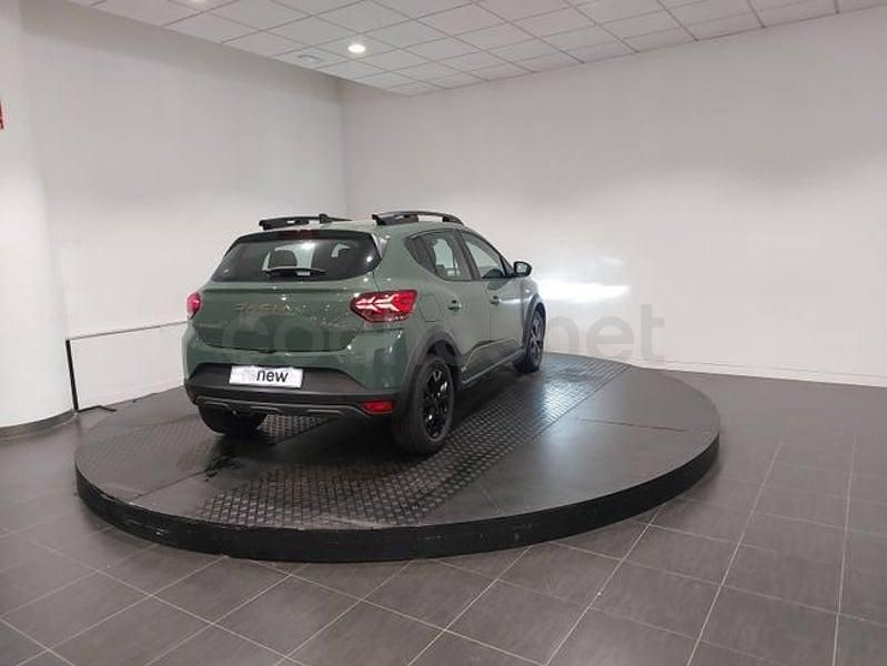 Usado Dacia Sandero Extreme 101 CV (74 kW) 2025 Verde Berlina