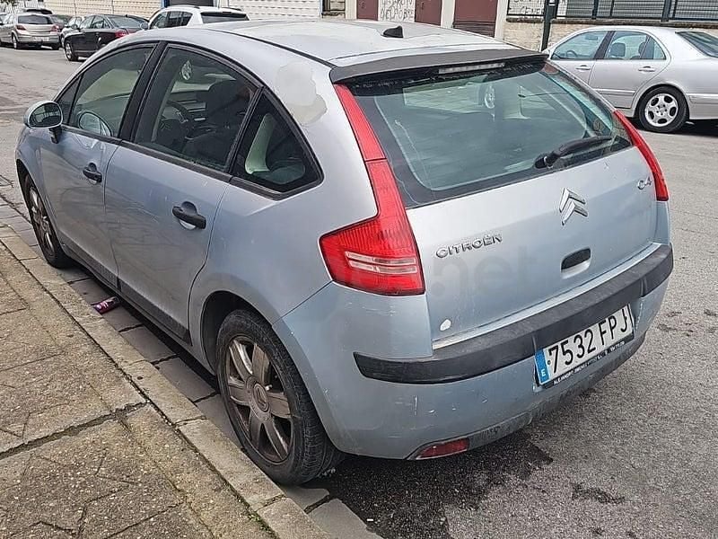 Usado Citroën C4 110 CV (80 kW) 2007 Azul Berlina