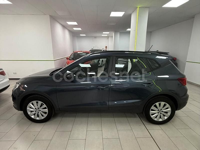 Usado Seat Arona Style 90 CV (66 kW) 2019 Azul SUV