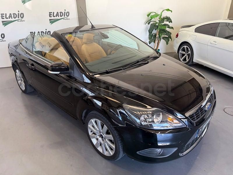 Usado Ford Focus Cabriolet Titanium 136 CV (100 kW) 2011 Negro Descapotable