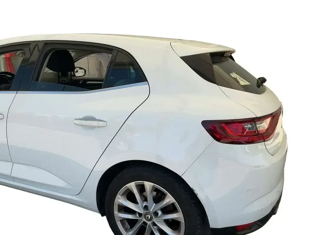 Usado Renault Mégane IV Zen 132 CV (97 kW) 2018 Blanco Utilitario