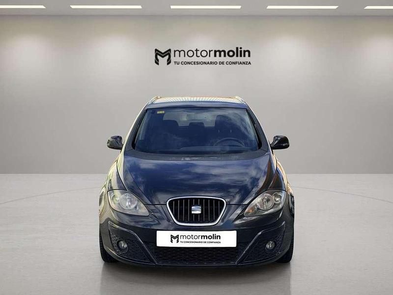 Usado Seat Altea XL Style 105 CV (77 kW) 2012 Negro Monovolumen
