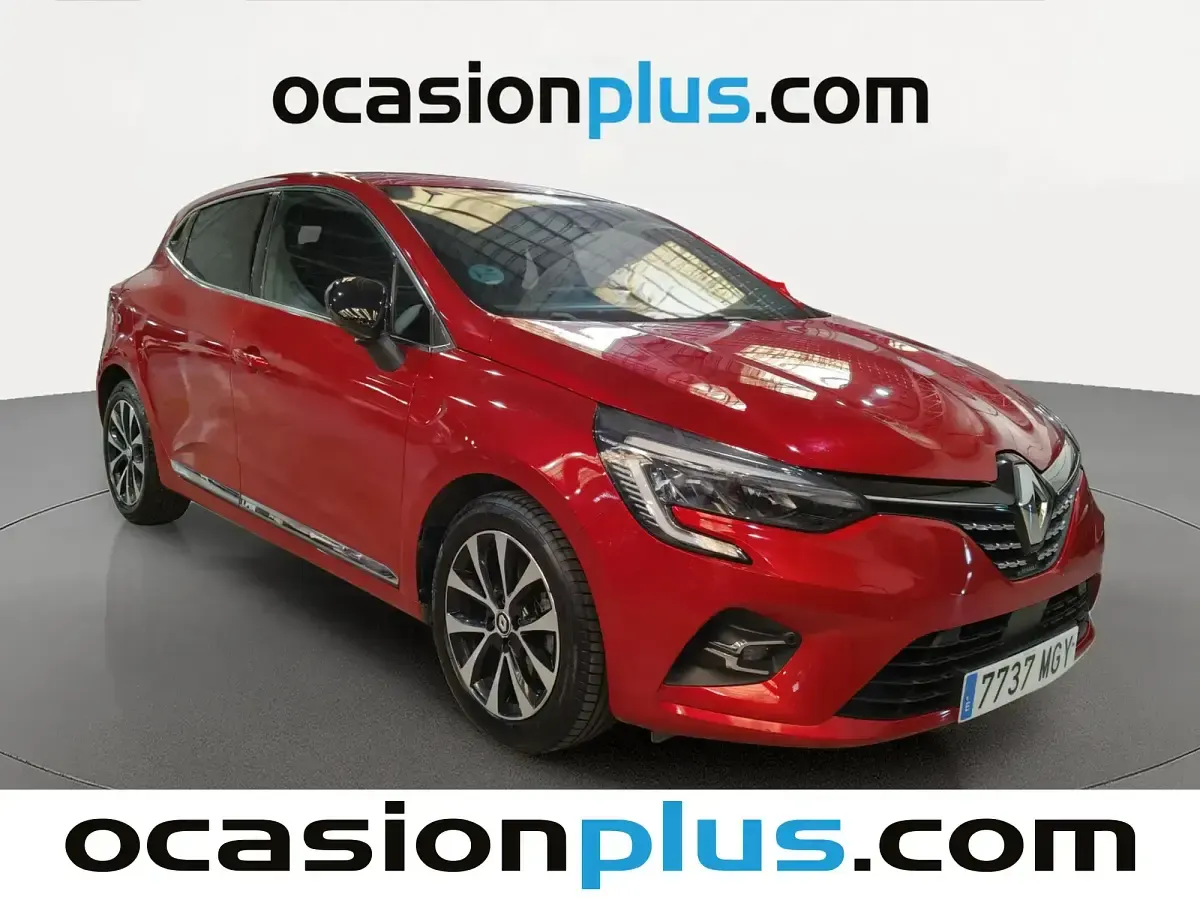 Usado Renault Clio Techno 140 CV (102 kW) 2023 Rojo Utilitario