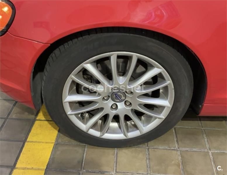 Usado Volvo C70 Summum 136 CV (100 kW) 2008 Rojo Descapotable