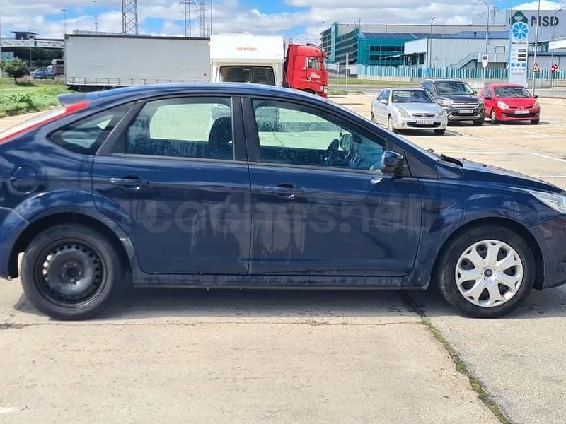 Usado Ford Focus Titanium 109 CV (80 kW) 2010 Azul Berlina