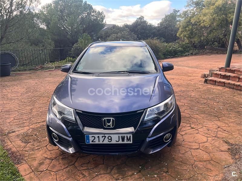 Usado Honda Civic Elegance 120 CV (88 kW) 2017 Azul Familiar